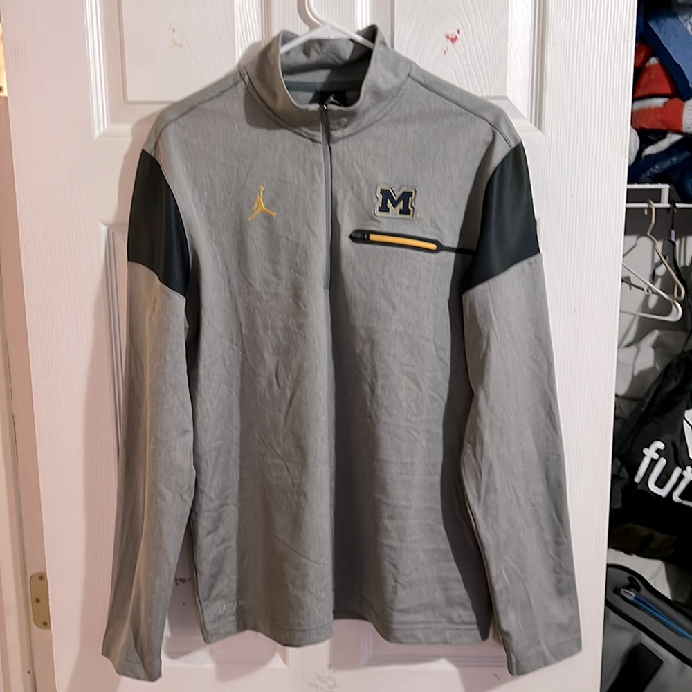 Michigan Wolverines pullover